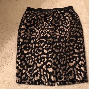 Black & Gold cocktail Skirt by Talbots. Size 8